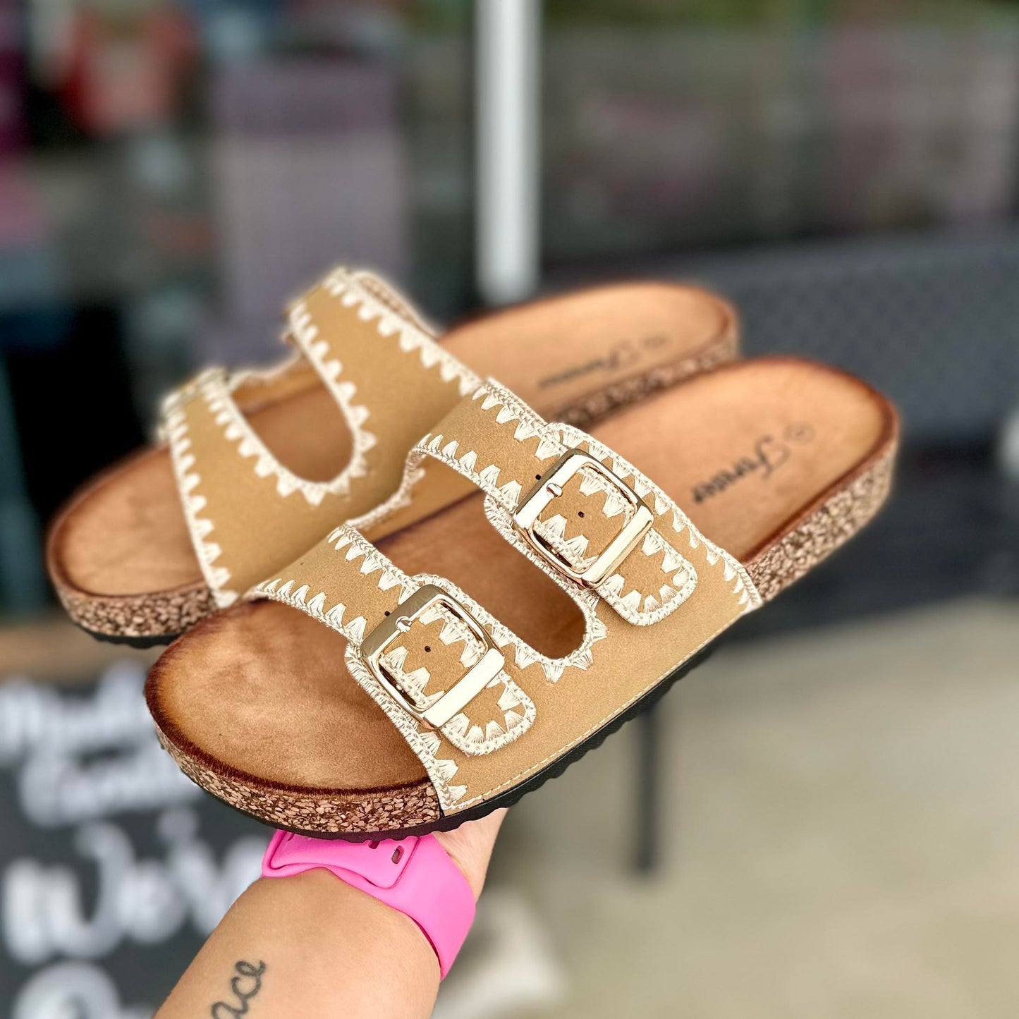 Embroidered Laid Back Slides