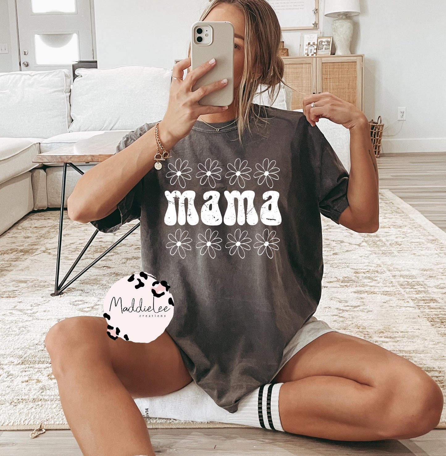 Simple Retro Mama CC TEE