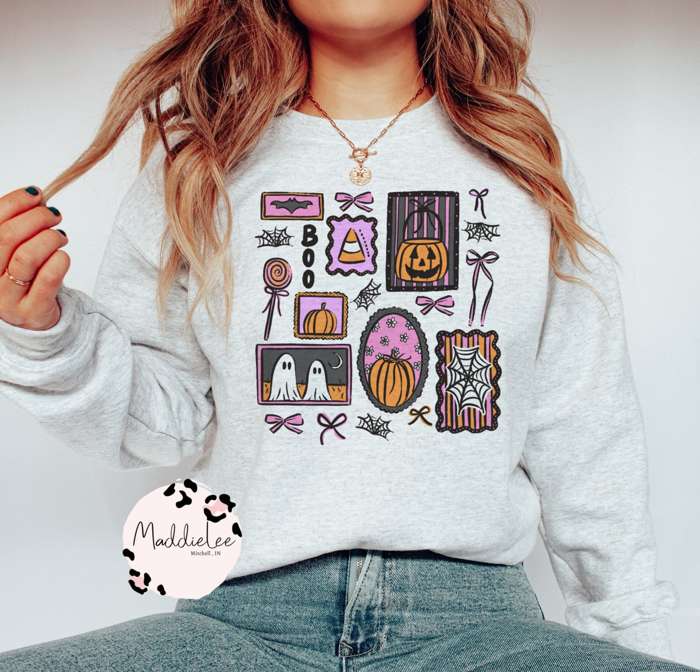 Spooky GHOULS VIBES Tee - Crew