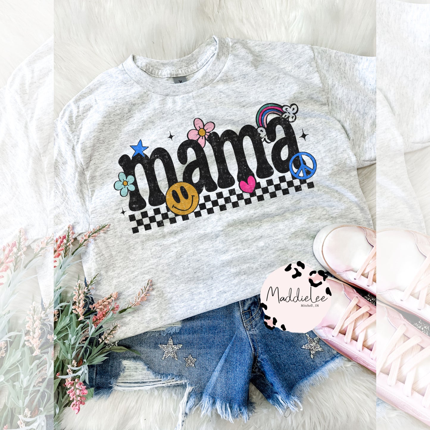Retro simple mama tee/crew